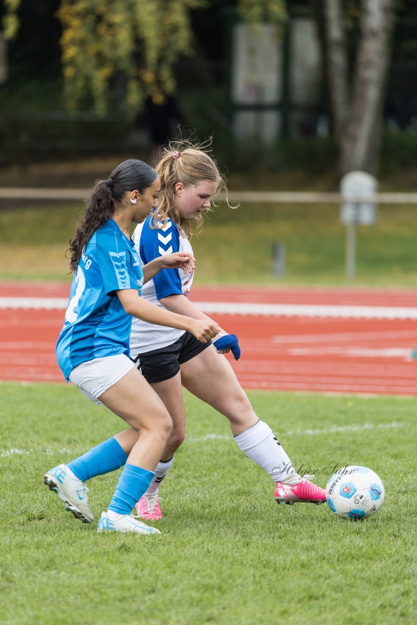 Bild 383 - wBJ VfL Pinneberg - Germania Schnelsen : Ergebnis: 15:1